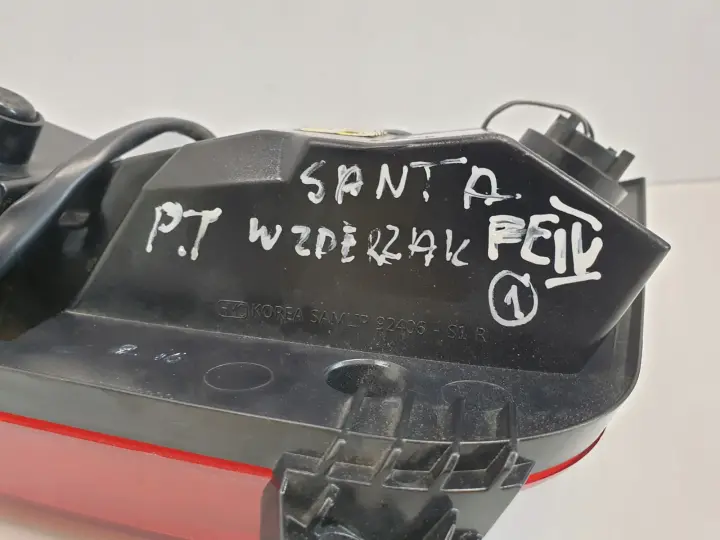 Hyundai Santa Fe IV TYLNA LAMPA PRAWA prawy tył