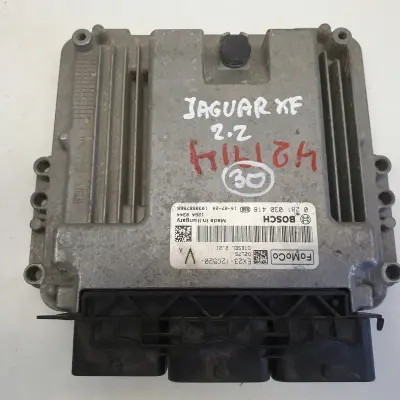 Jaguar XF 2.2 D STEROWNIK SILNIKA komputer