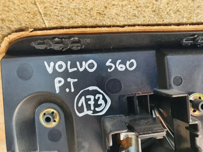Volvo S60 TYLNY TYLNI BOCZEK DRZWI PRAWY TYŁ euro
