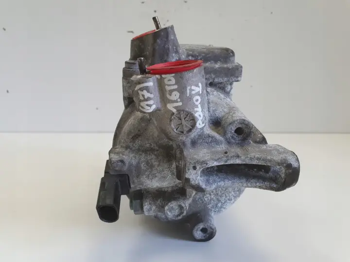 VW Polo V 1.6 TDI SPRĘŻARKA KLIMATYZACJI 5N0820803A