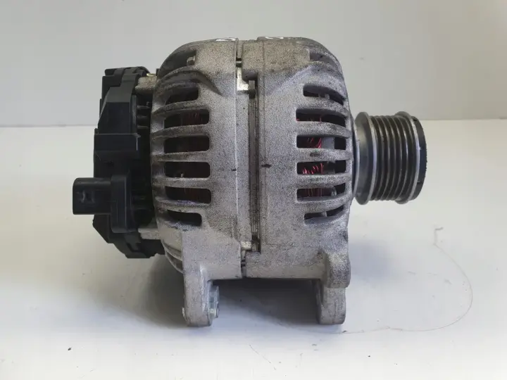 Skoda Octavia I 2.0 8V ALTERNATOR napa