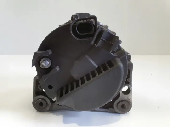 VW Polo IV Skoda Fabia II 1.2 6V ALTERNATOR valeo 03D903025H 70A