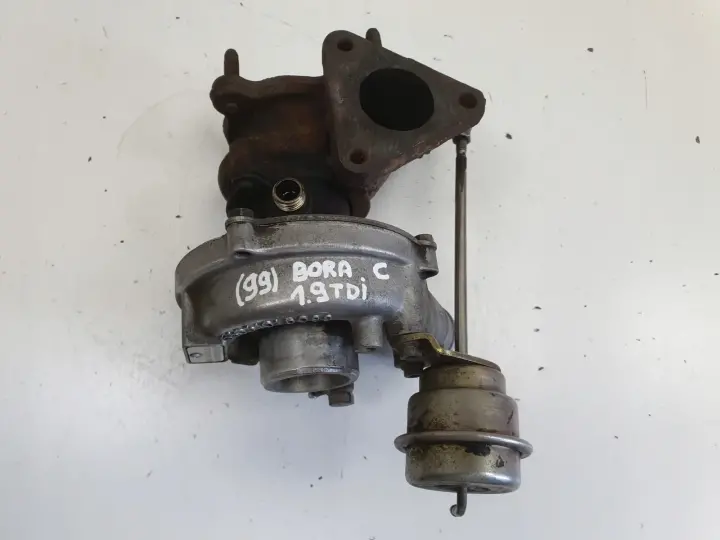 VW Golf IV 1.9 TDI TURBOSPRĘŻARKA 038145701D