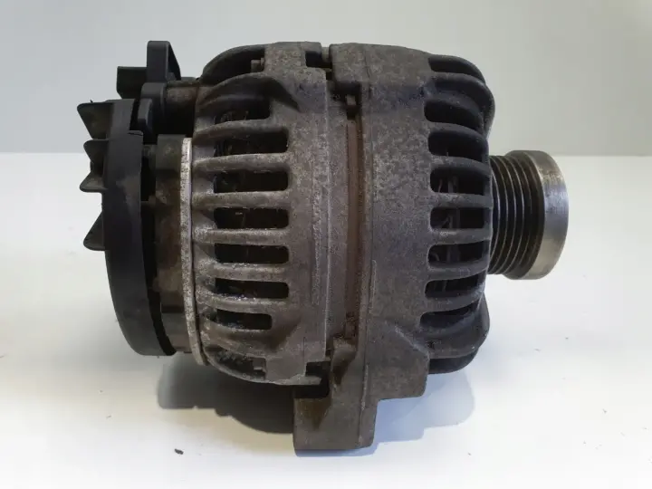 Volvo S60 V70 2.4 D5 ALTERNATOR 8676498 bosch