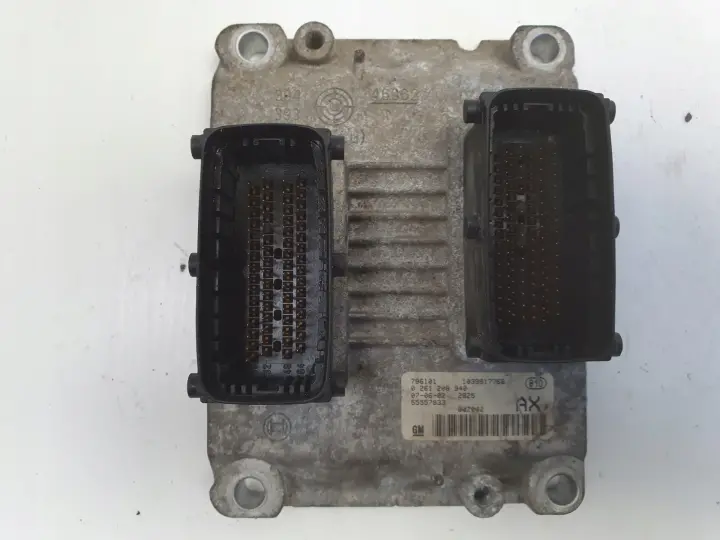 Opel Corsa D 1.2 16V STEROWNIK SILNIKA komputer 0261208940 AX