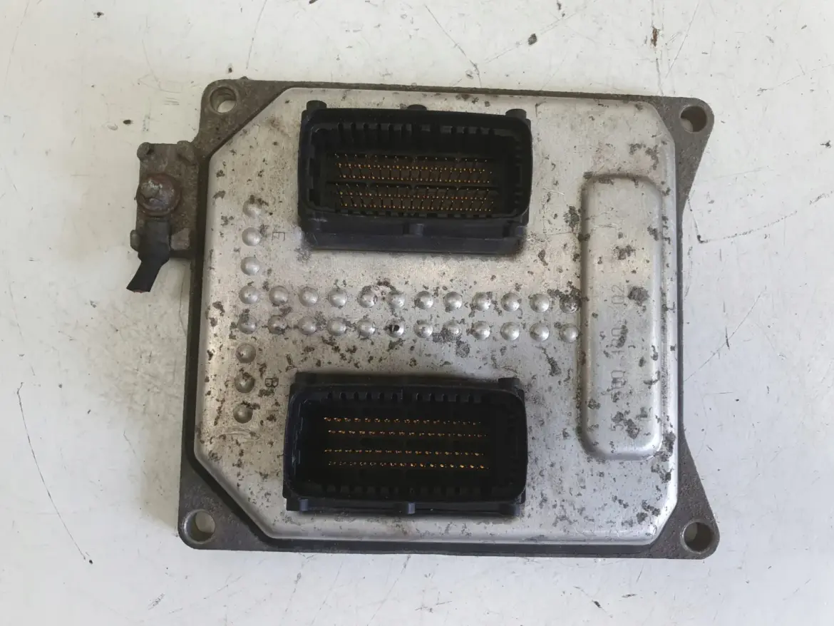 Opel Zafira B 1.8 16V STEROWNIK SILNIKA komputer 55560130
