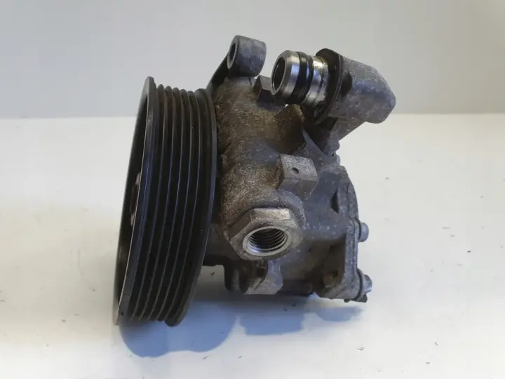 Mercedes W204 3.0 V6 POMPA WSPOMAGANIA LH2113887