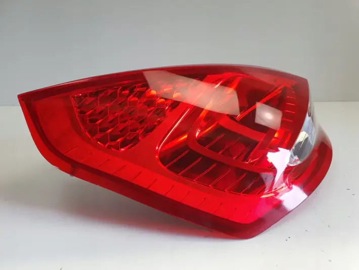 Ford Fiesta VII MK7 08-12r TYLNIA LAMPA LEWA LEWY TYŁ kierowcy 8A61-13405-A