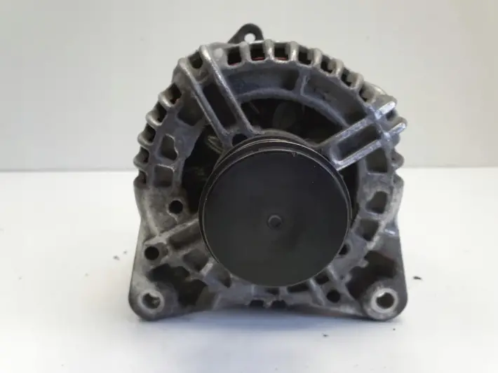 Renault Kangoo II 1.5 DCI ALTERNATOR 0124525139 8200660034-B 150A