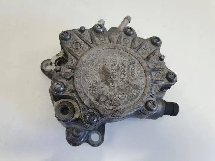 Audi A3 II 8P 2.0 TDI POMPA VACUM wakum 03C145209