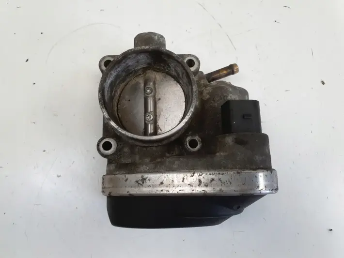 Mini One R50 R53 1.6 16V PRZEPUSTNICA 7509043