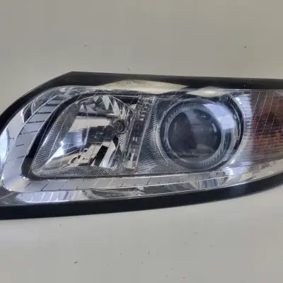 Volvo S40 II V50 LIFT XENON PRZEDNIA LAMPA LEWA lewy przód KOMPLET 31299587