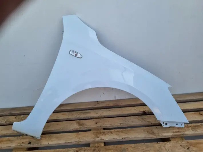 Kia Ceed Cee'd LIFT 09-12r PRZEDNI BŁOTNIK PRAWY PASAŻERA WD Cassa White