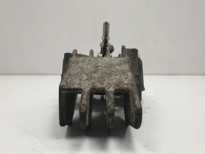 Renault Megane III 1.5 DCI ŁAPA UCHWYT wtrysk DPF