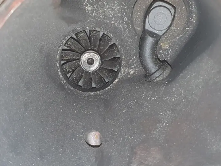 Volvo V40 II 2.0 D D2 TURBOSPRĘŻARKA turbo 31380130