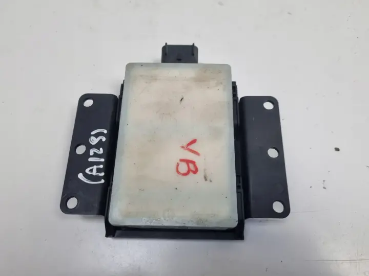 Volvo S60 II V60 lift CZUJNIK MARTWEGO POLA Radar 31429893