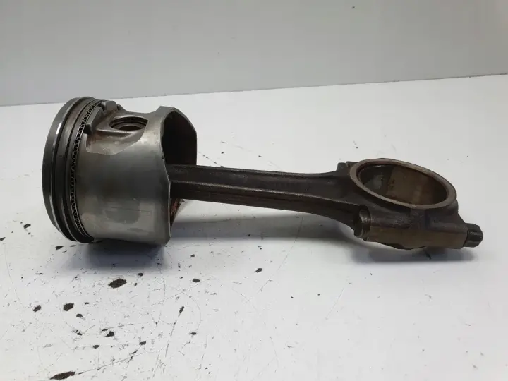 Jaguar XJ IV V 3.2 R6 TŁOK KORBOWÓD NBA1611BA