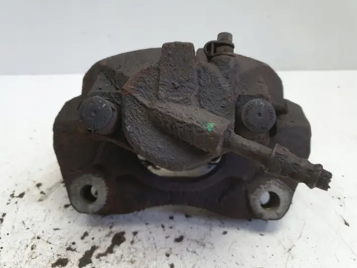 VW Transporter T5 PRAWY PRZEDNI ZACISK HAMULCOWY przód pasażera