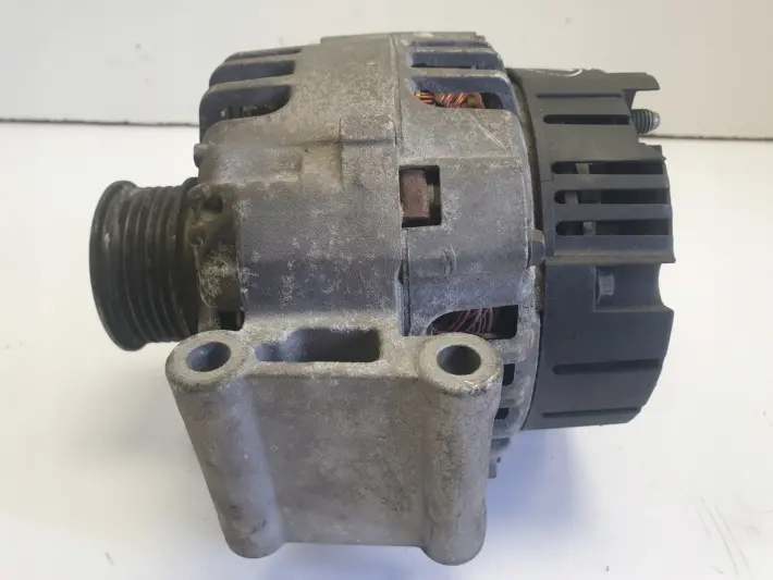 Audi A4 B7 1.8 T ALTERNATOR 0986046160 120A