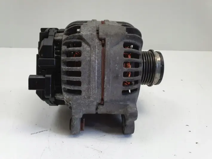 VW Passat B5 1.9 TDI ALTERNATOR Valeo 028903031A 120A