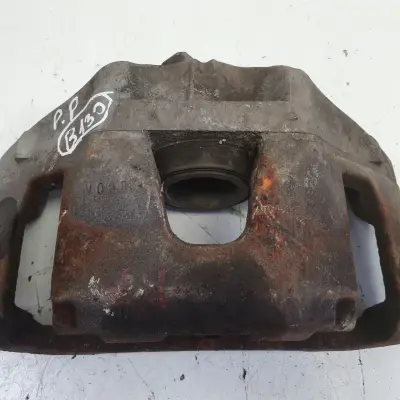 Volvo V40 II PRZEDNI ZACISK HAMULCOWY prawy przód PASAŻERA P.P 976