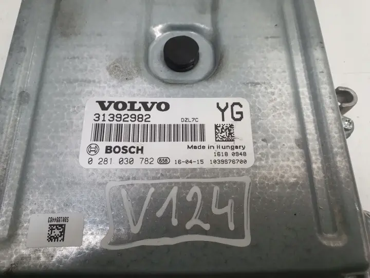 Volvo XC60 2.4 D5 STEROWNIK SILNIKA komputer 31392982 0281030782