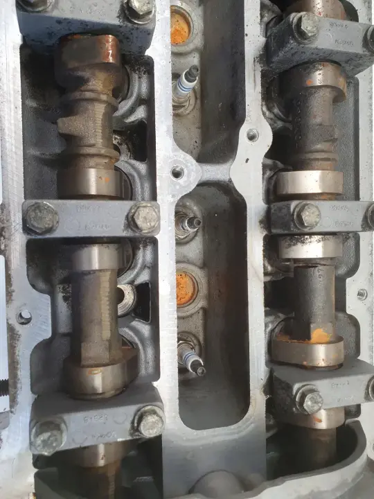 Ford Focus mk3 1.6 16VcGŁOWICA CYLINDRÓW RFAE8G6090BA