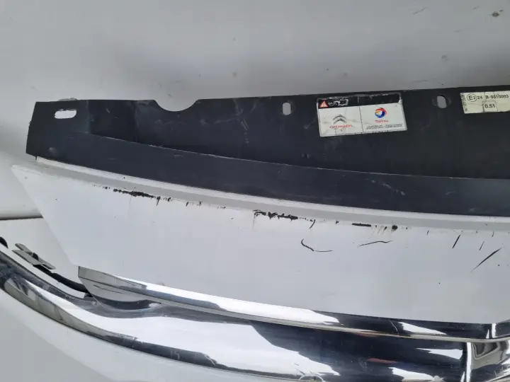 Citroen Berlingo II lift III ATRAPA CHŁODNICY Grill gril 9677637777 chrom