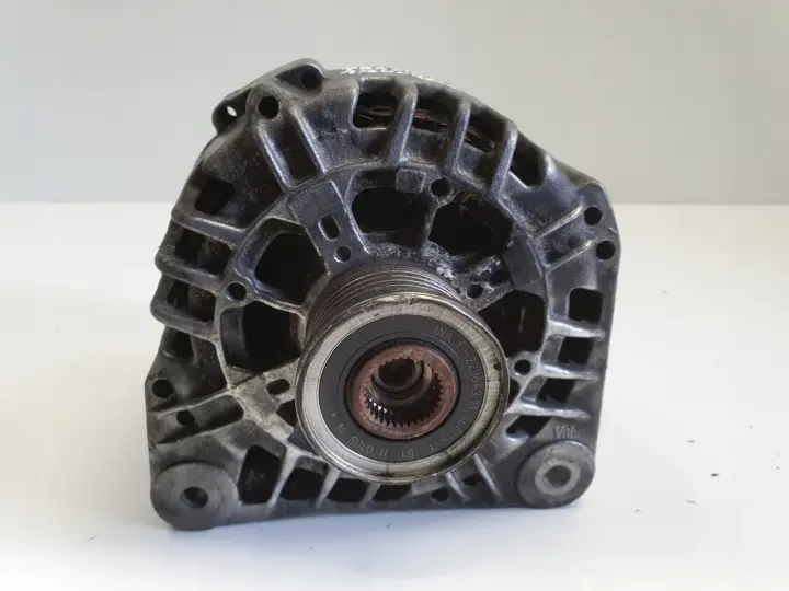 Renault Trafic II 1.9 DCI ALTERNATOR