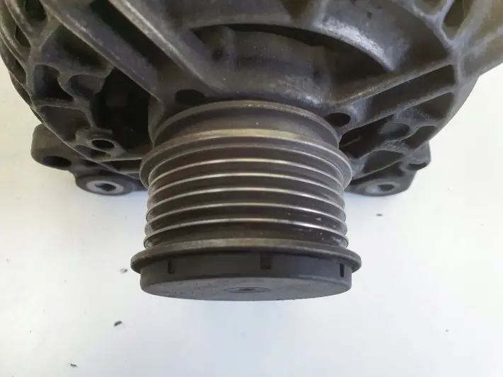 VW Sharan Alhambra Galaxy 1.9 TDI ALTERNATOR bosch 028903028E 120A