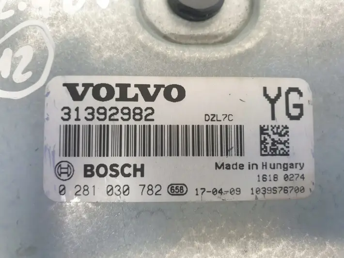 Volvo XC60 2.4 D5 STEROWNIK SILNIKA komputer 31392982 0281030782
