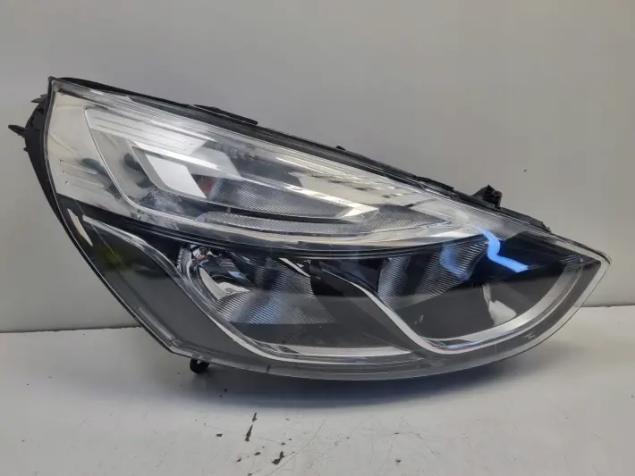 Renault Clio IV 16-20r LIFT PRZEDNIA LAMPA PRAWA PRAWY PRZÓD 260100653R