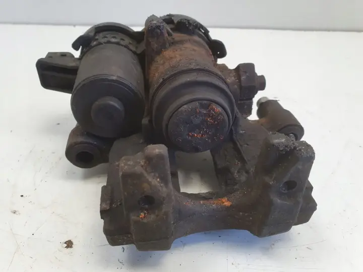 Volvo S90 V90 XC90 II TYLNY ZACISK HAMULCOWY lewy tył 31687345 31687505