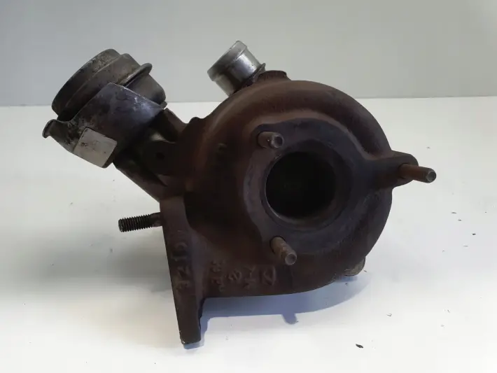 Seat Ibiza II 1.9 TDI TURBOSPRĘŻARKA turbo 028145702N