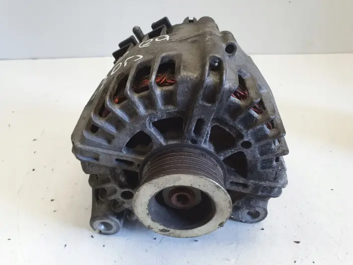 BMW E87 E90 2.0 D N47 ALTERNATOR 7802261 AI05 FG18S019 180A valeo 2543461d