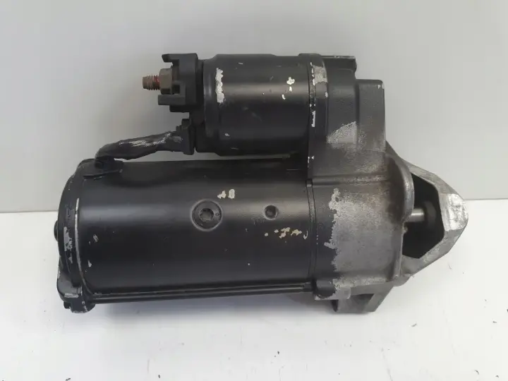 Audi A4 B5 1.9 TDI AJM ROZRUSZNIK valeo 068911024E