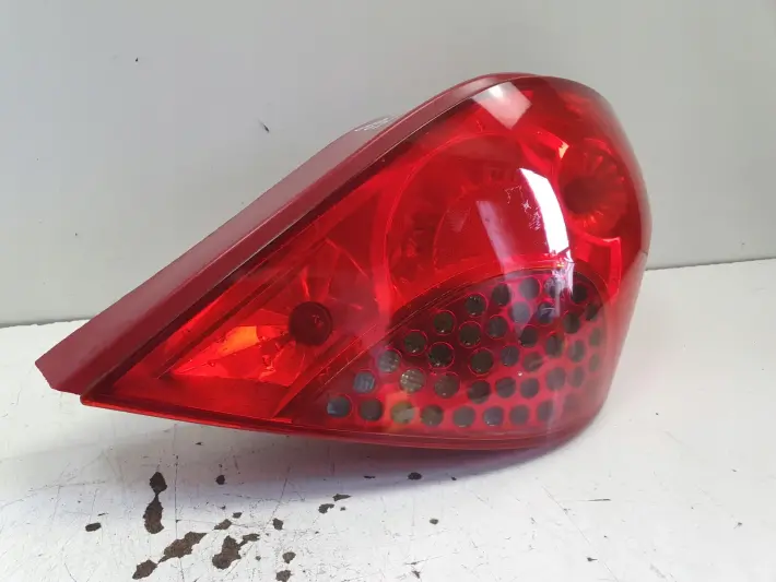 Peugeot 207 06-12r TYLNA TYLNIA LAMPA PRAWA PRAWY TYŁ 9649986580