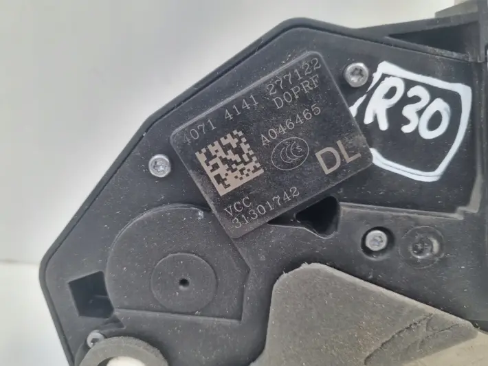 Volvo S60 II V60 ZAMEK DRZWI lewy tył KIEROWCY 31301742 Europa