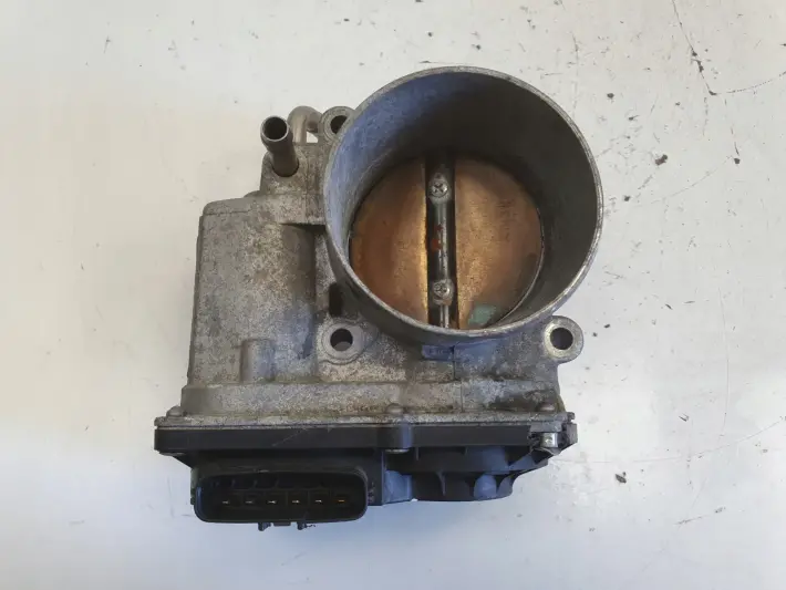 Lexus IS II IS250 2.5 PRZEPUSTNICA 22030-31020
