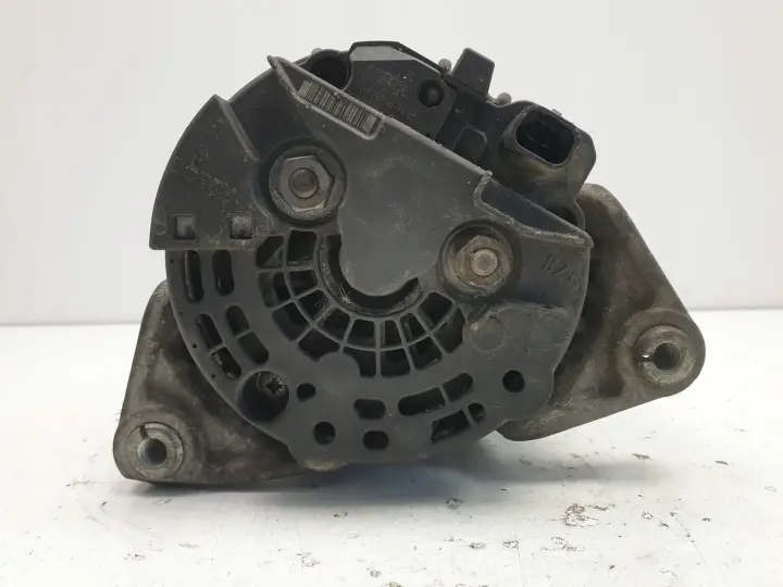 Opel Meriva B 1.4 16V ALTERNATOR 0124425084