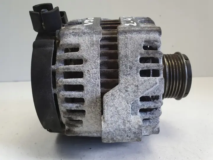 Volvo S40 II V50 2.4 D5 ALTERNATOR 0121615014