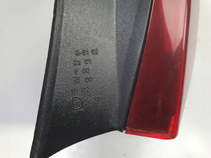 Opel Corsa D 5 drzwi TYLNA LAMPA PRAWA prawy tył pasażera