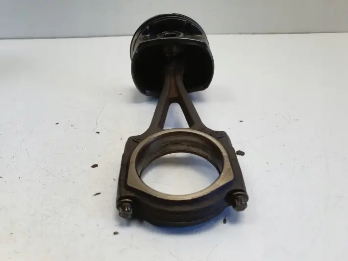 Opel Corsa D 1.0 12V TŁOK korbowód Z10XEP 60KM