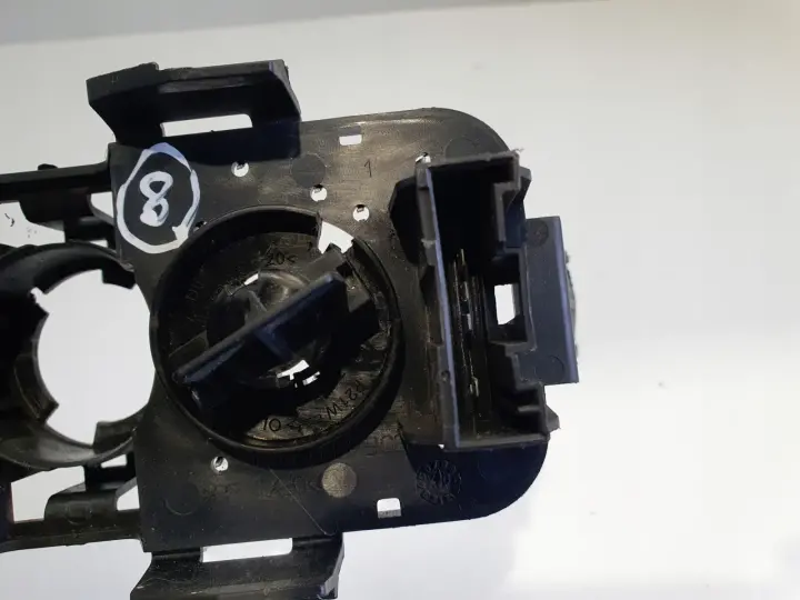 Mini One R56 PRAWY WKŁAD TYLNEJ LAMPY prawy tył pasażera
