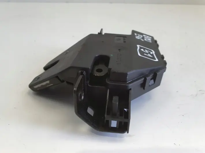 BMW E46 E90 E91 ZAMEK KLAPY BAGAŻNIKA 8196401