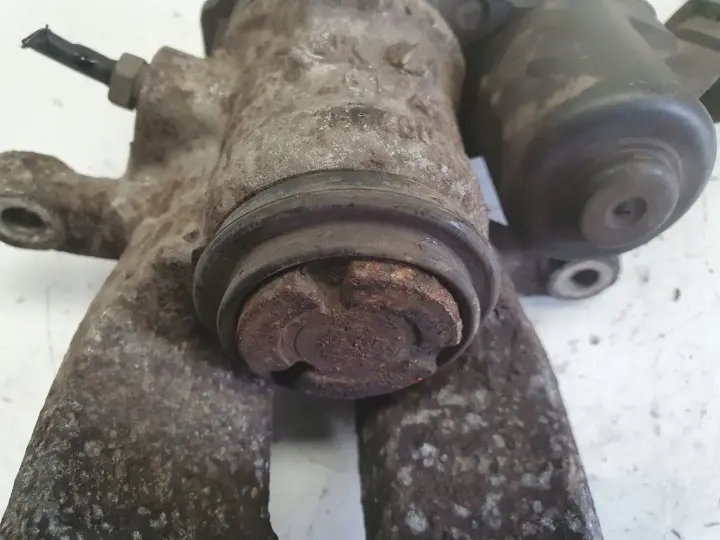 Renault Megane IV TYLNY ZACISK HAMULCOWY prawy tył 440008660R