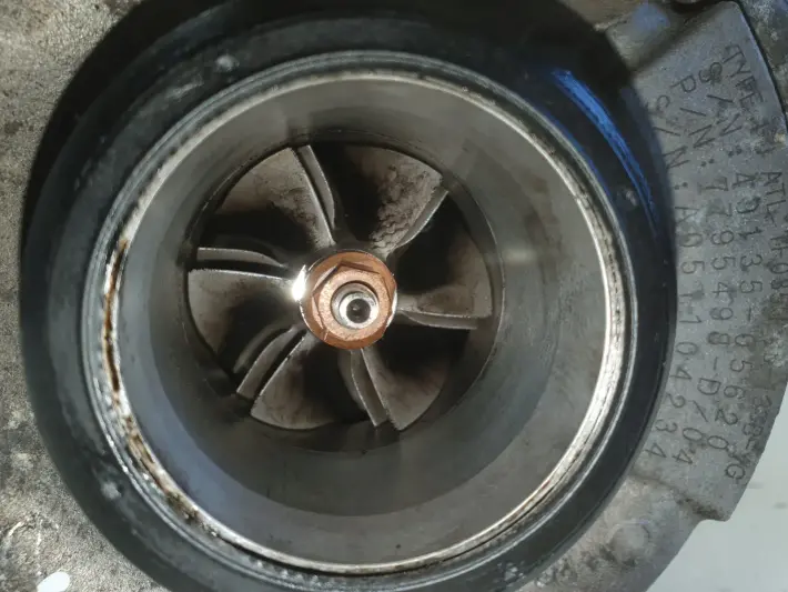BMW E87 E90 2.0 D TURBOSPRĘŻARKA 7795498