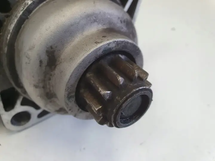 VW Golf V 1.9 TDI ROZRUSZNIK valeo 02Z911023H