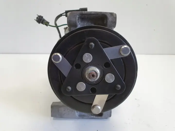 4c3f64532a9b876ffc83f52174693296