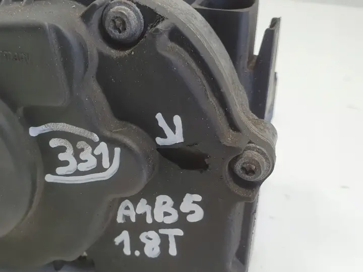Audi A4 B5 1.8 T turbo PRZEPUSTNICA 058133063M